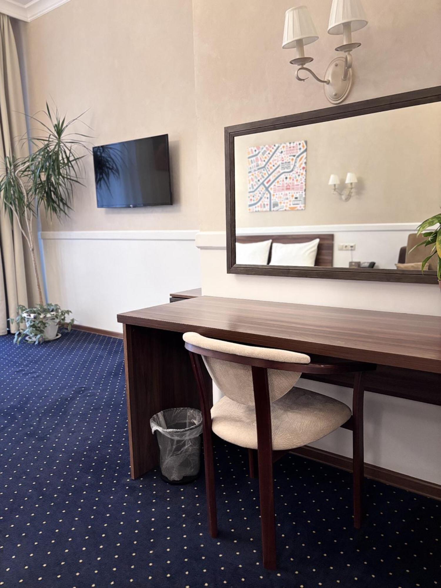 Odeska Astoria Hotell Odessa Eksteriør bilde