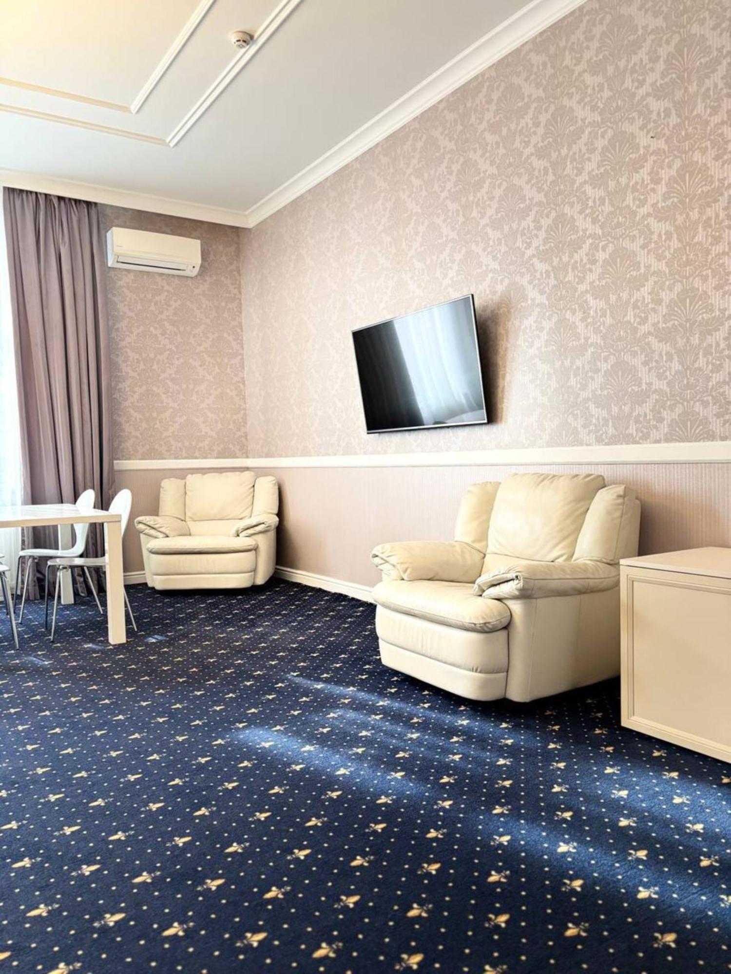 Odeska Astoria Hotell Odessa Eksteriør bilde