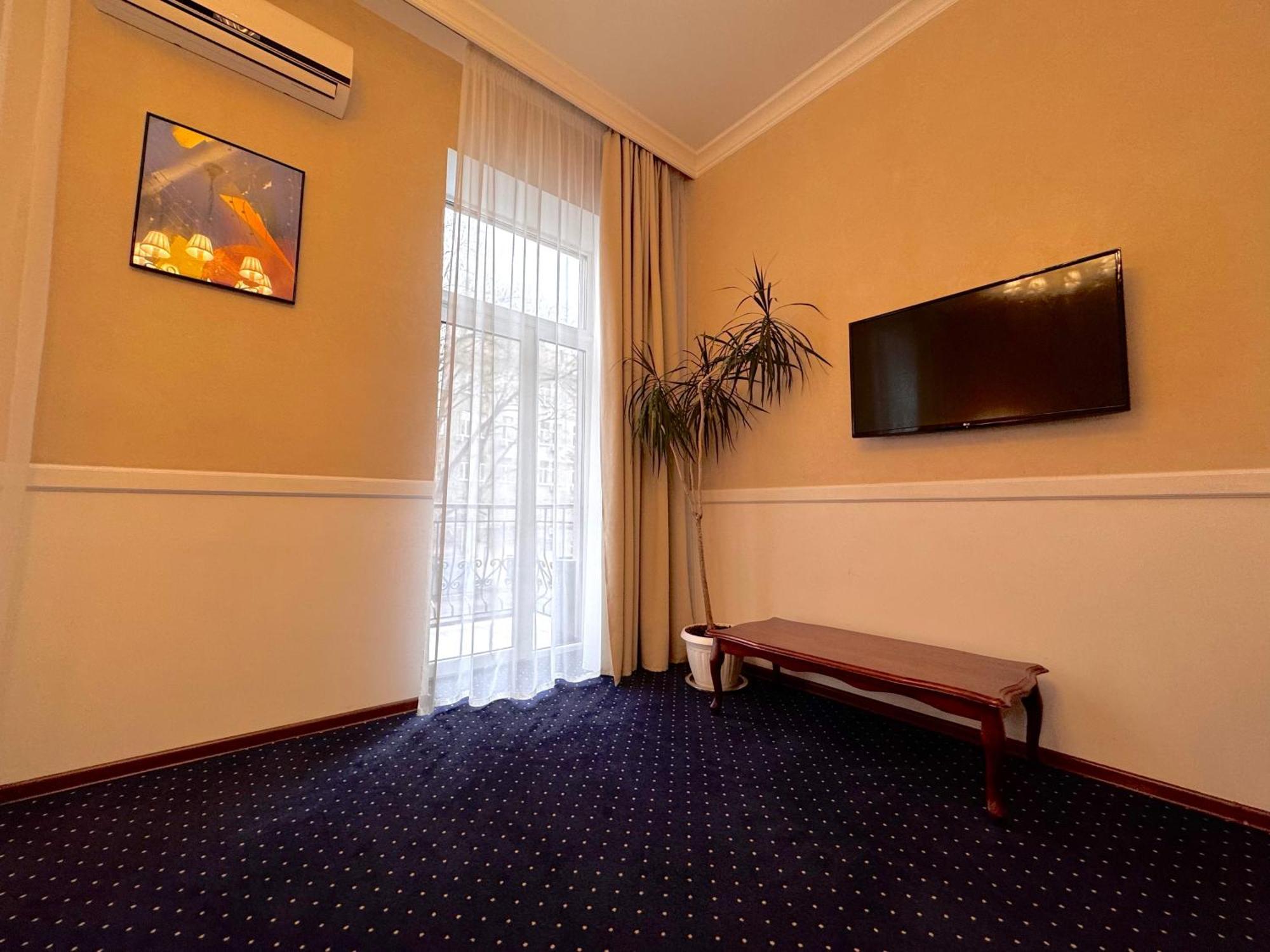 Odeska Astoria Hotell Odessa Eksteriør bilde