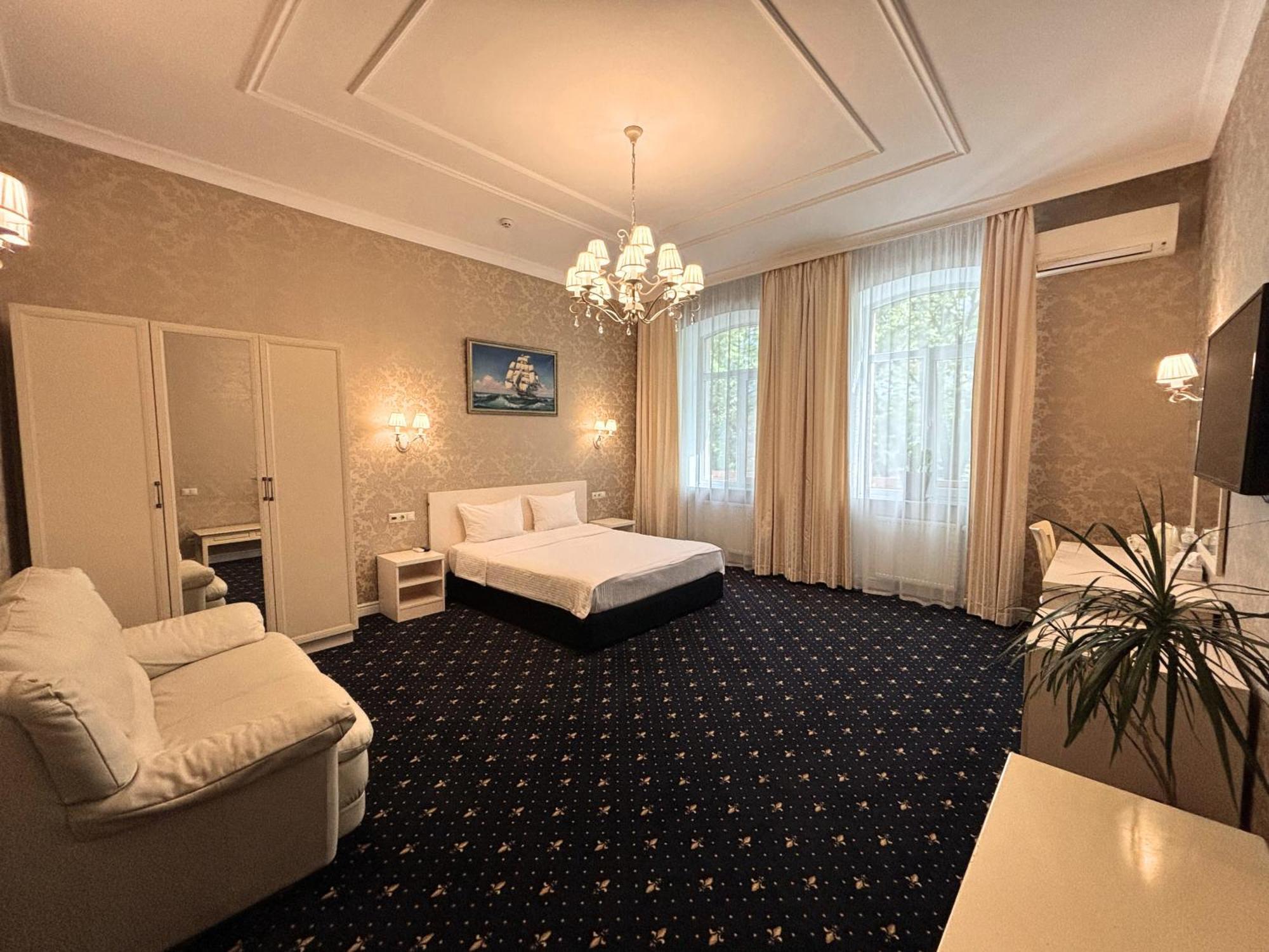 Odeska Astoria Hotell Odessa Eksteriør bilde