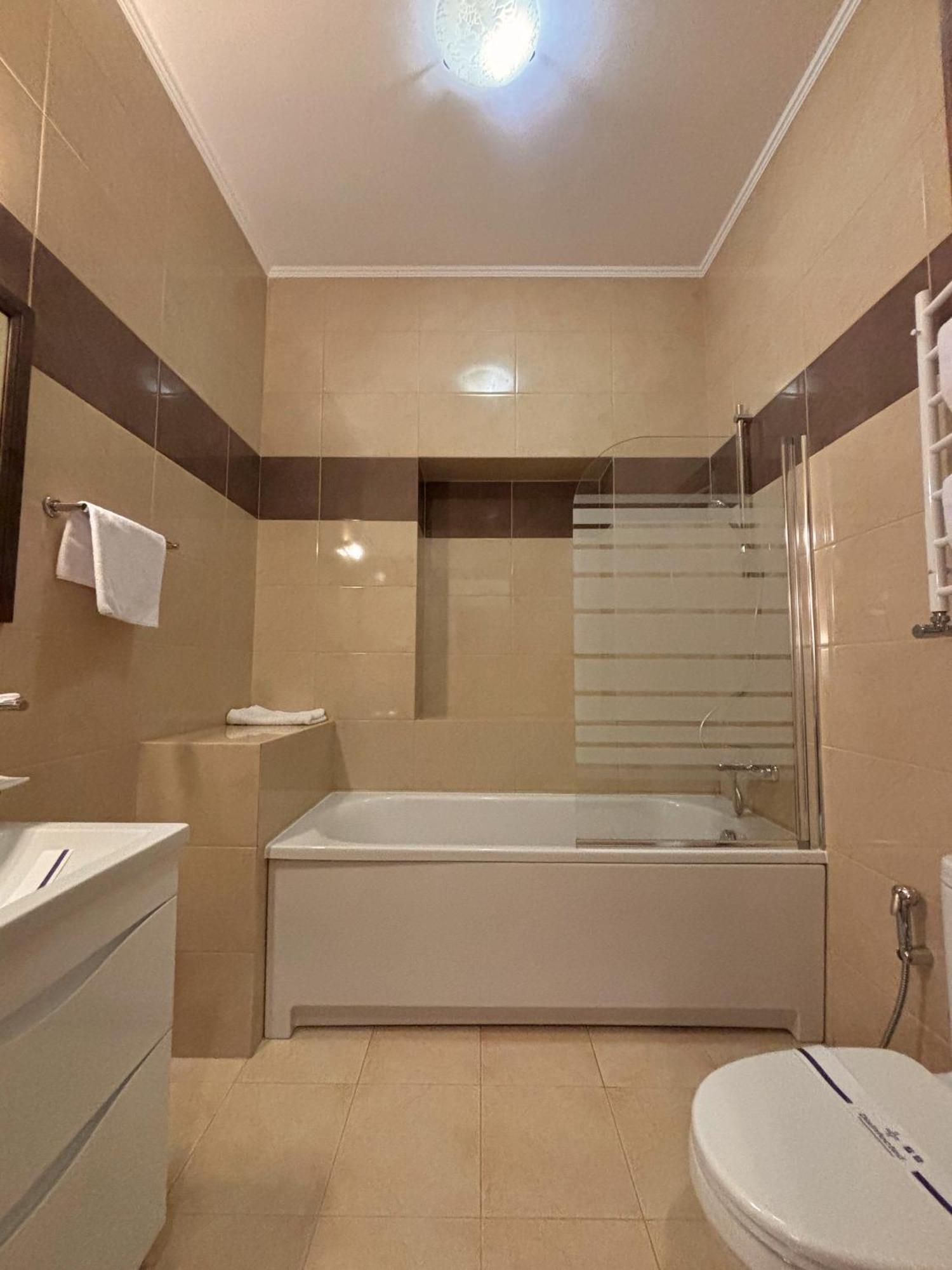 Odeska Astoria Hotell Odessa Rom bilde